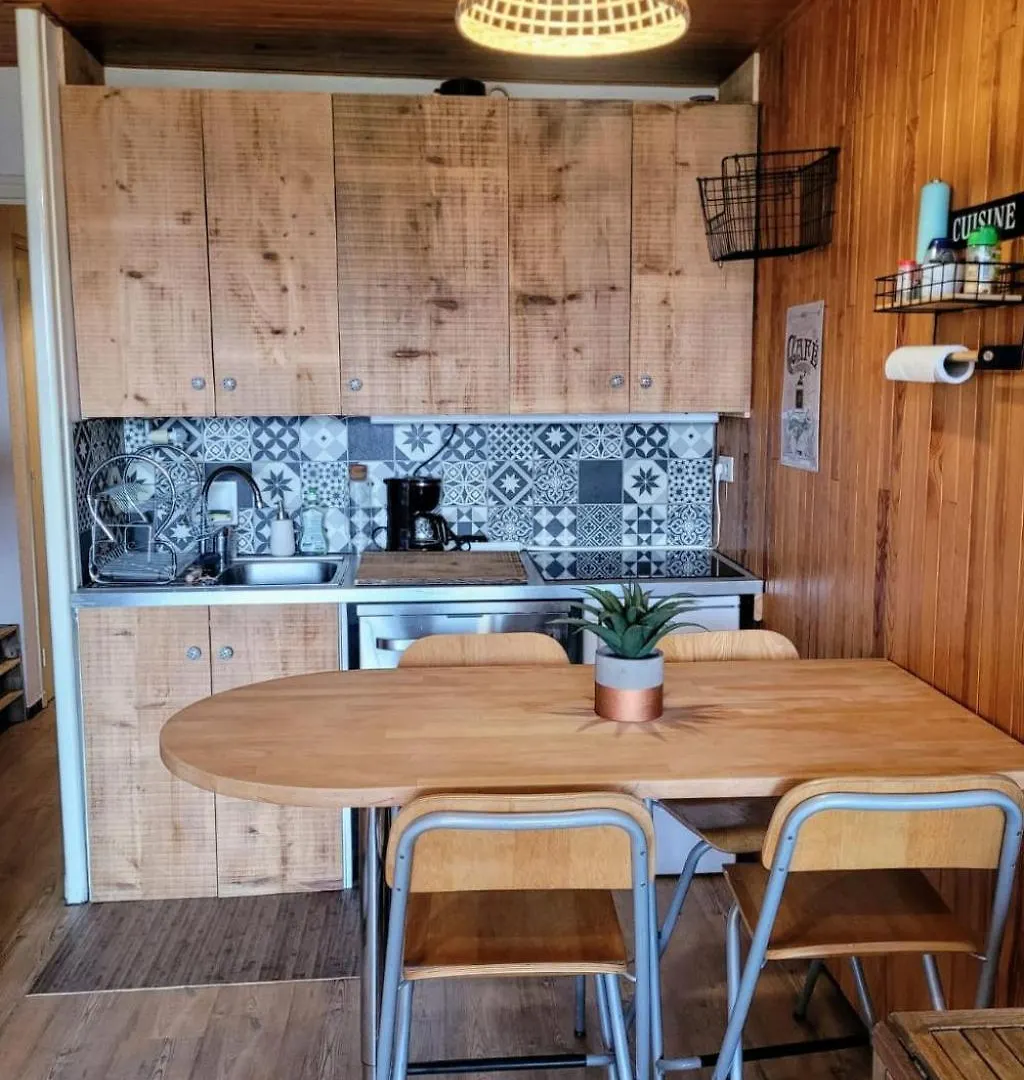 Apartment Studio Le Carina By Interhome Chamrousse